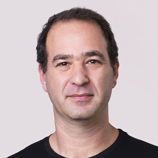 Assaf Zohar headshot